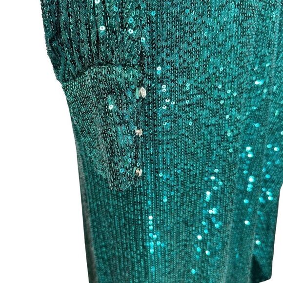 Mac Duggal 26730 Green Sequined One Shoulder Cut Out Gown| Size 2 - Picture 6 of 8